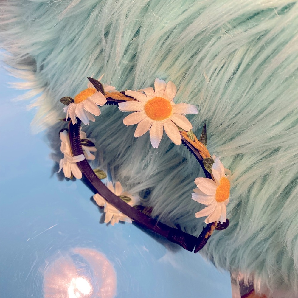 Daisy flower headband